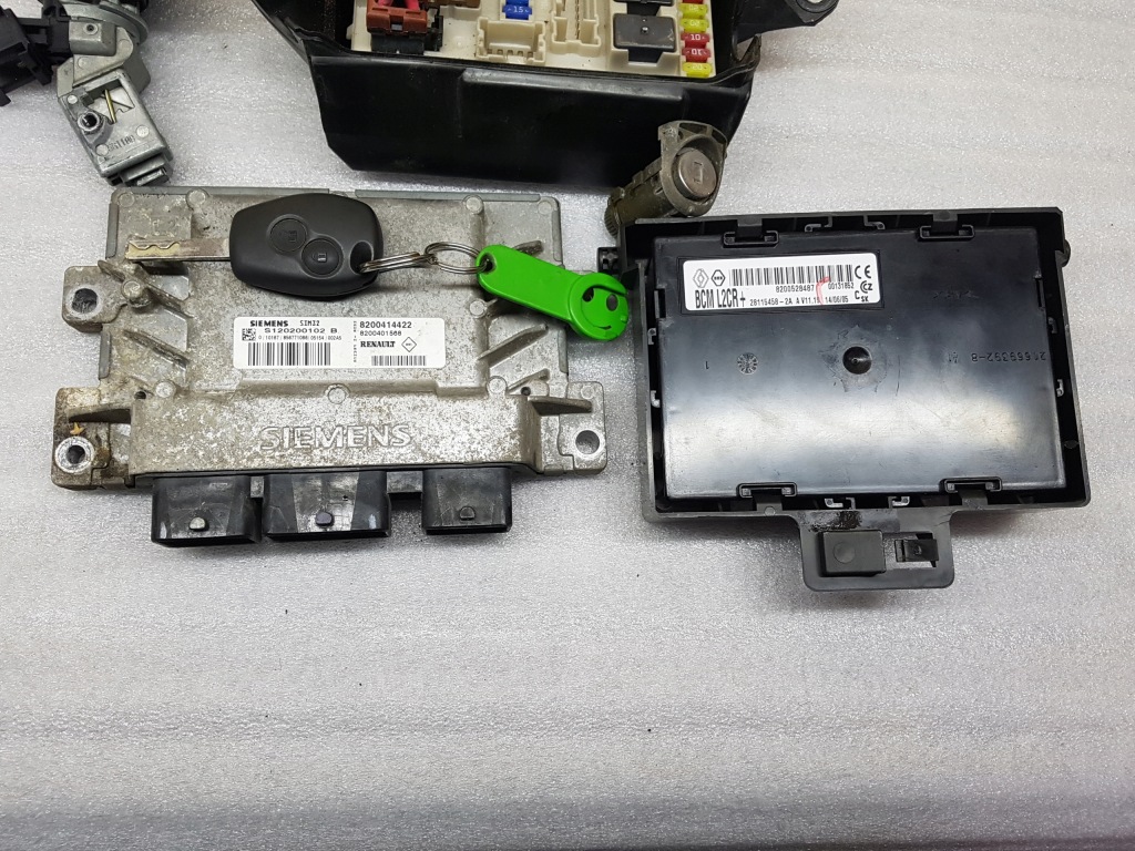 фото №2, Renault modus 1.2 b набір стартовий імобілайзер блок керування замок 8200414422