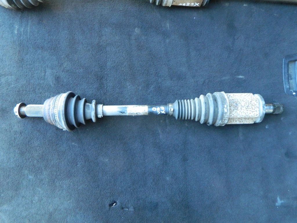 Купить Bmw x5 f15 e70 x6 f16 приводной вал приводная перед передняя левая 7622913 275km!