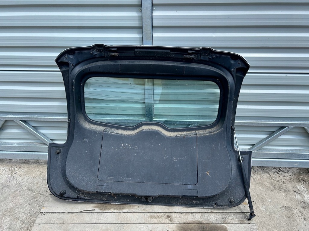 фото №6, Кришка багажника задня задня багажника mazda 5