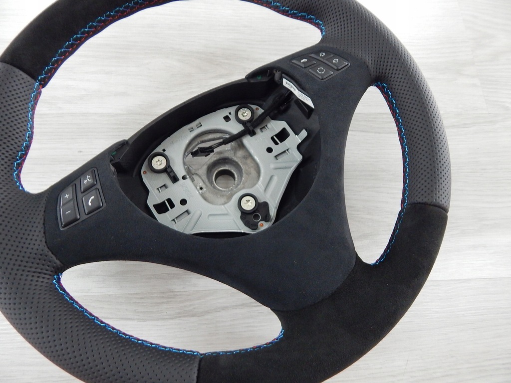 фото №8, Bmw e81 e82 e84 e87 e88 e90 e91 e92 воздуховод кожа alcantara 3-369-e87-1