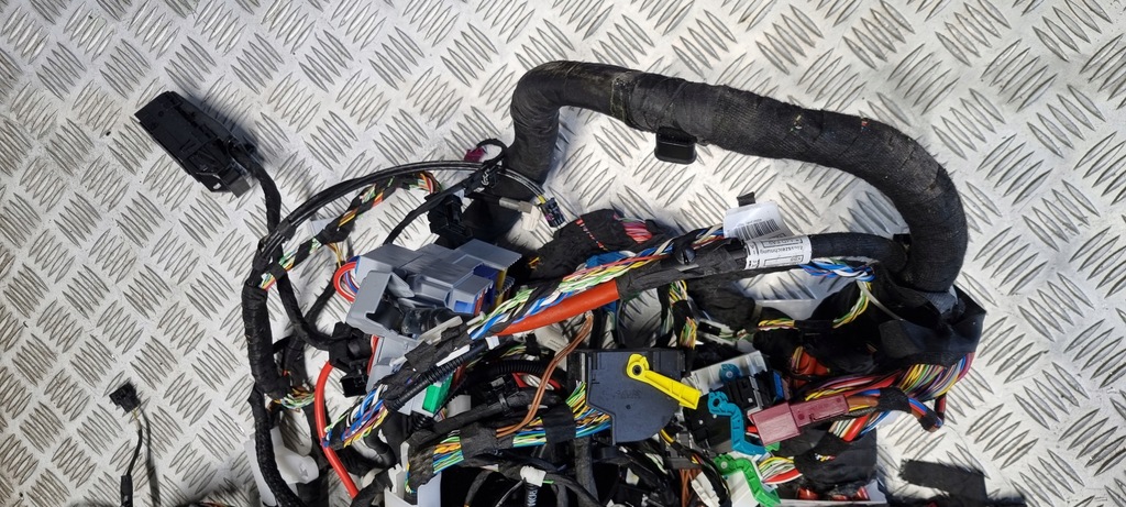 фото №10, Bmw оригинальный номер 5a68282 4' g26 i4 жгут электропроводка кабины автомобиля e40 2023 rok