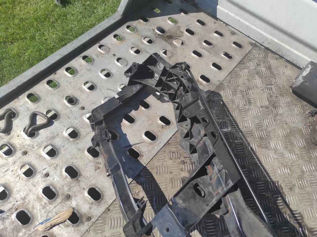 фото №4, Pas передний ford focus mk2 4m51-8b041