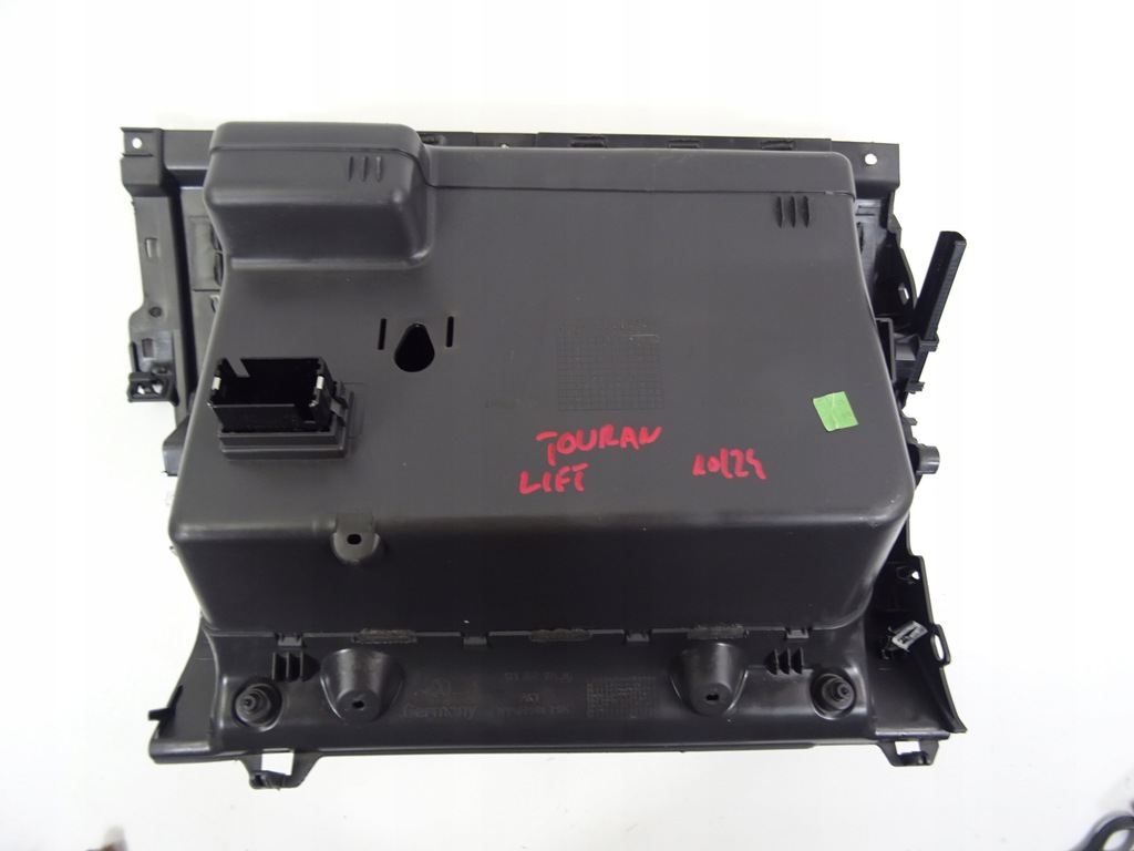 фото №12, Vw touran lift 1.6 tdi бардачок полка пассажира 1t1857101b 1t1857097j
