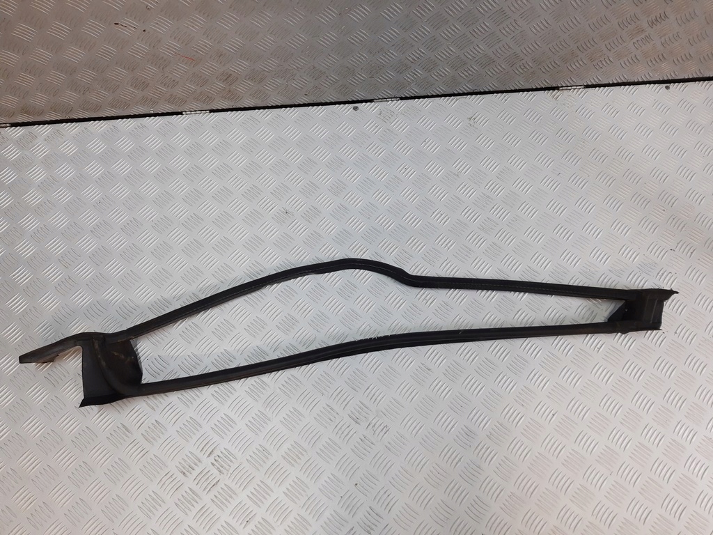 фото №1, Ford b-max прокладка дверь правый задняя