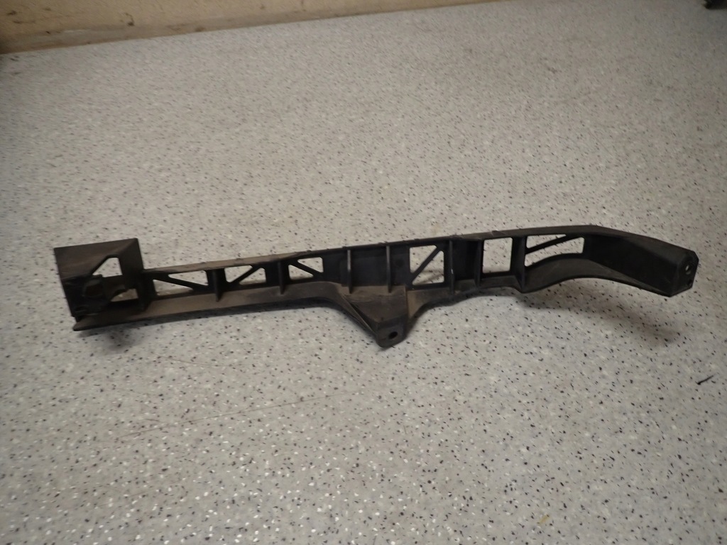 фото №6, Mazda 3 4d 03-08 молдинг pod фара правая