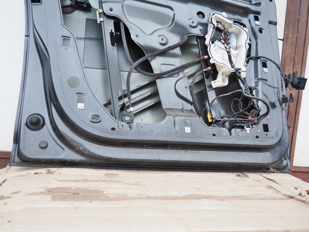 фото №9, Seat toledo 3 скло бічна двері ліва перед передня