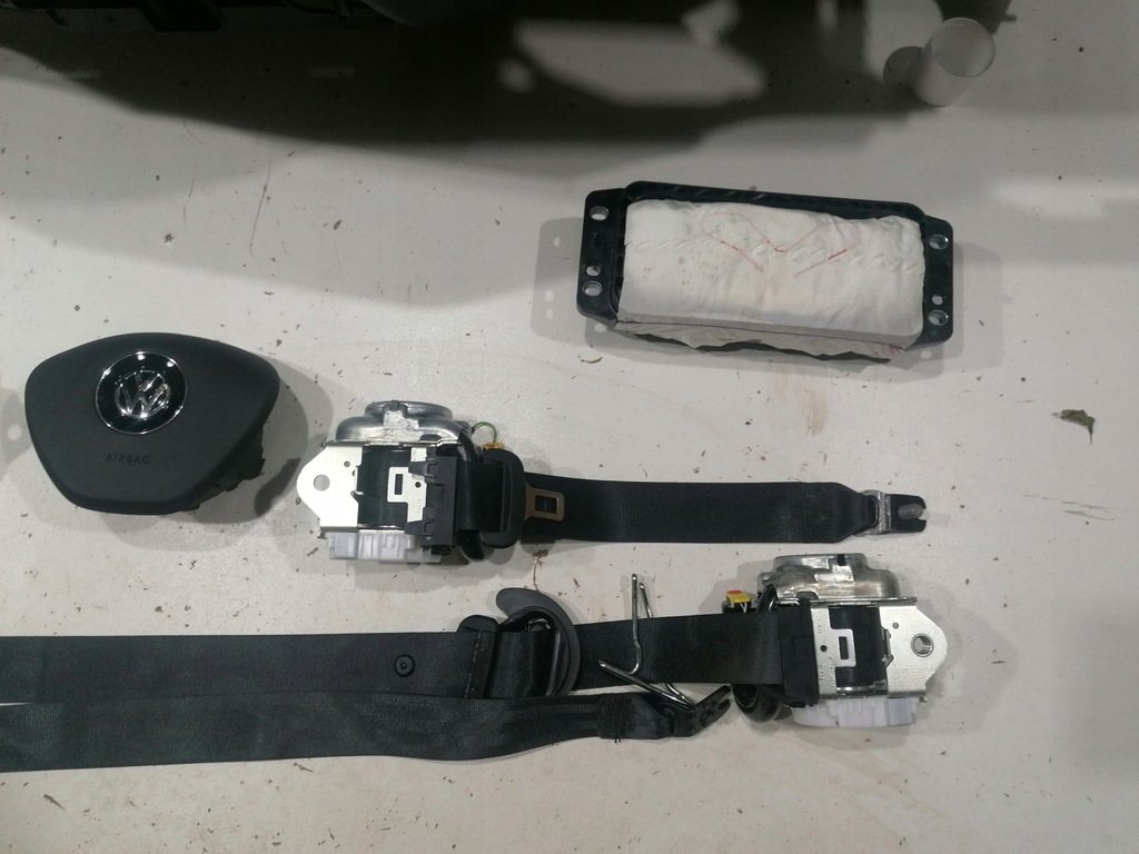 фото №7, Vw t-roc troc 2ga org приборная панель консоль подушка безопасности подушки безопасности ремни оригинал демонтаж