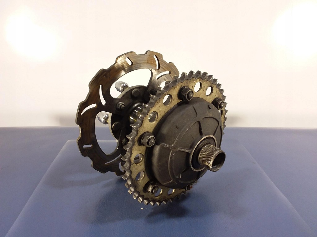 фото №1, Honda cb1000r sc60 ступица oś задняя задняя