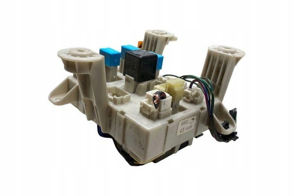 фото №8, Коробка запобіжників toyota previa _r3_ 8198050030 2.0l дизель 85kw