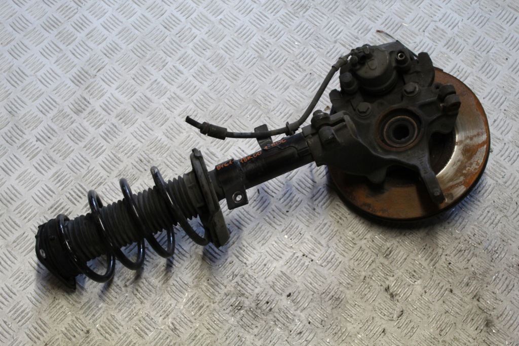 фото №3, Поворотный кулак амортизационная стойка левый перед ford focus mk3