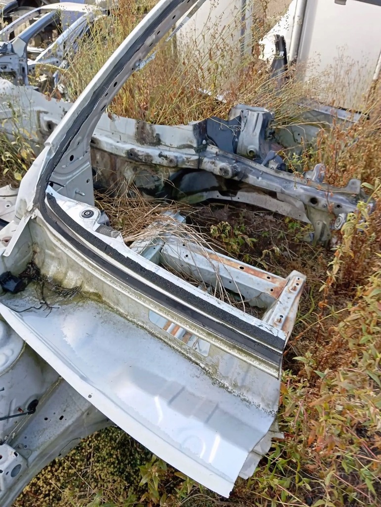 фото №4, Четверть правый перед micra k13