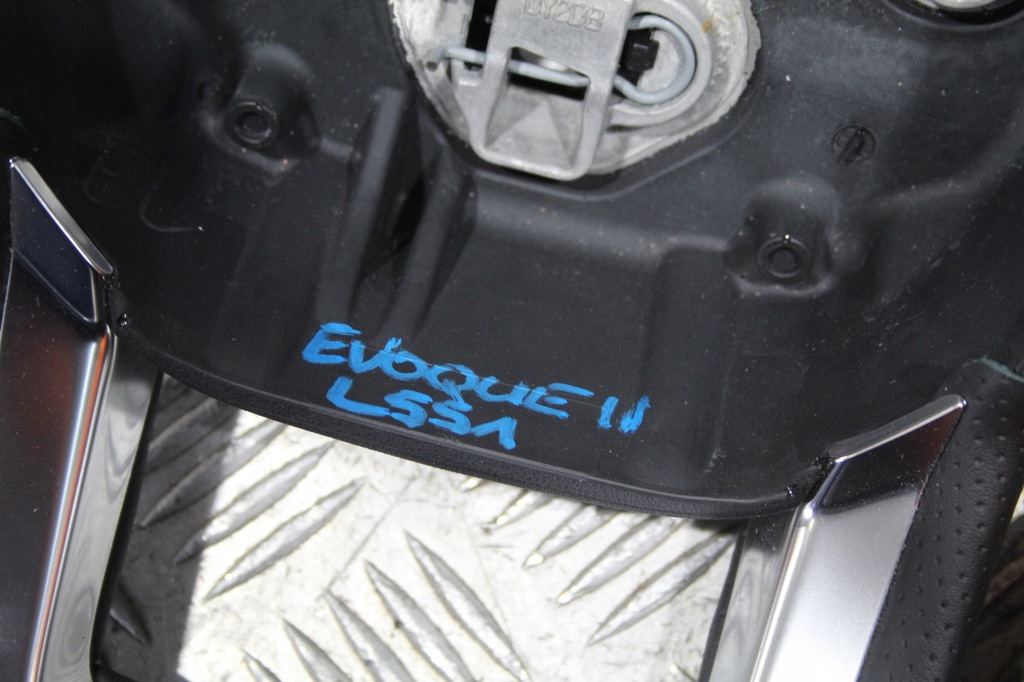 фото №10, Повітропровід мультифункція пелюстки перемикання evoque ii 2 l551