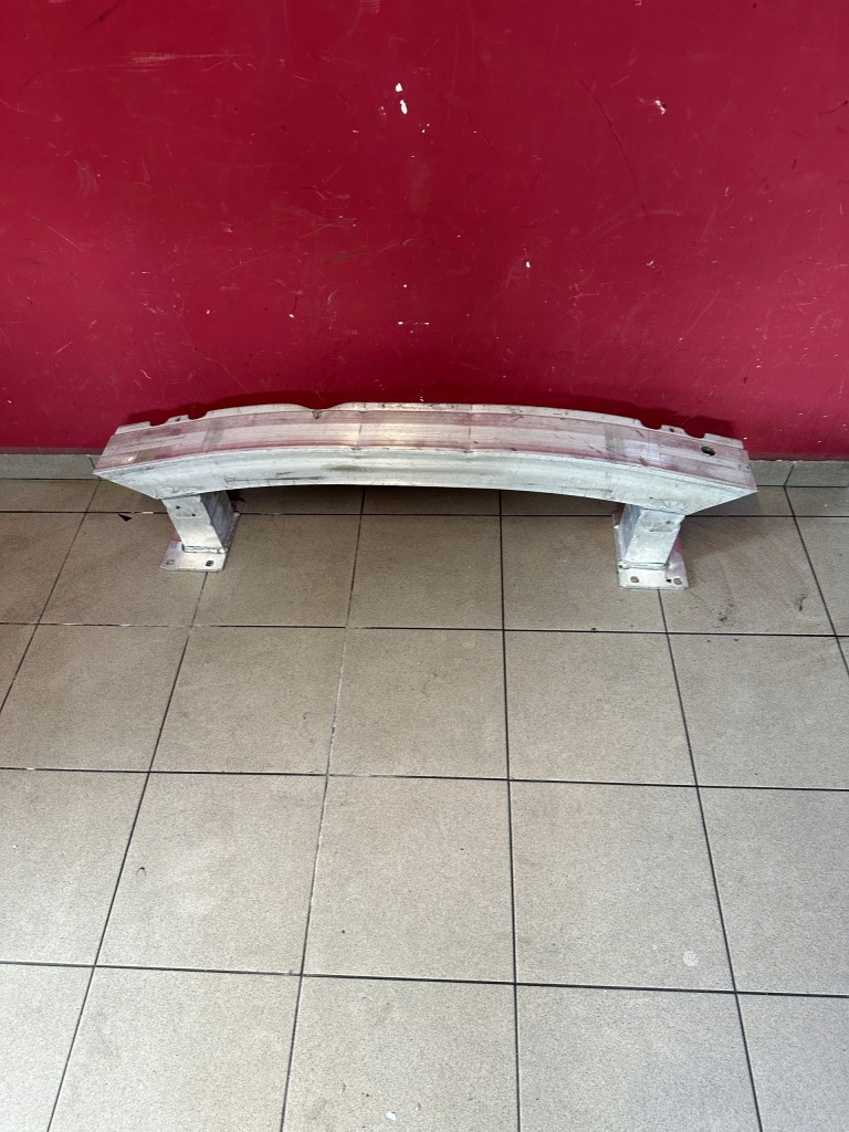 Купити Audi e-tron 4ke балка передня перед