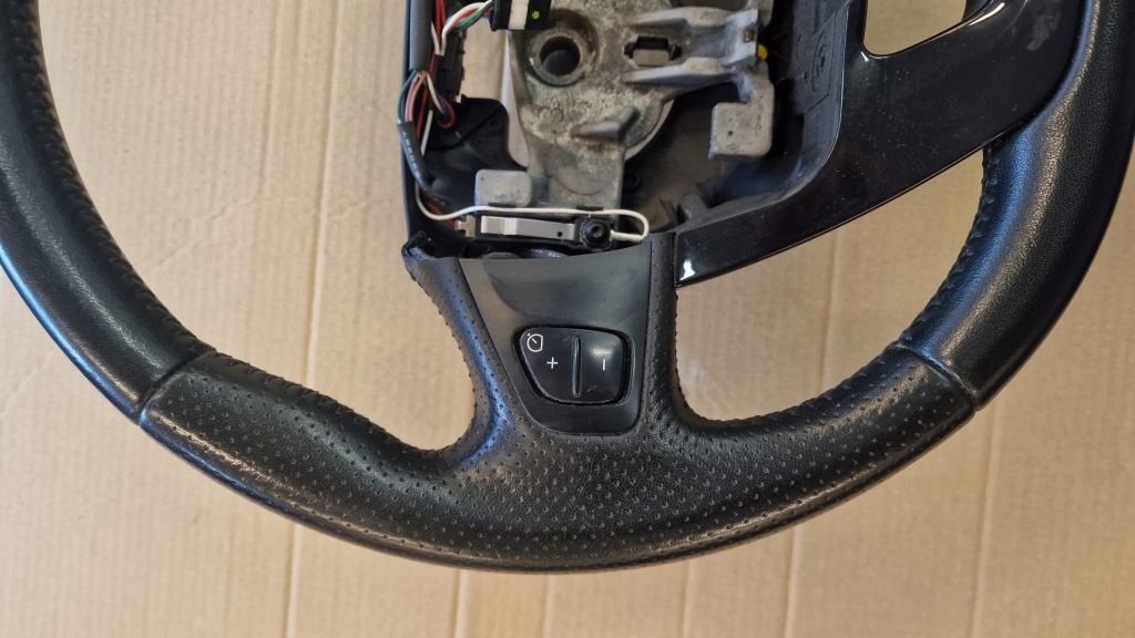 фото №5, Воздуховод renault zoe мультифункция кожаный