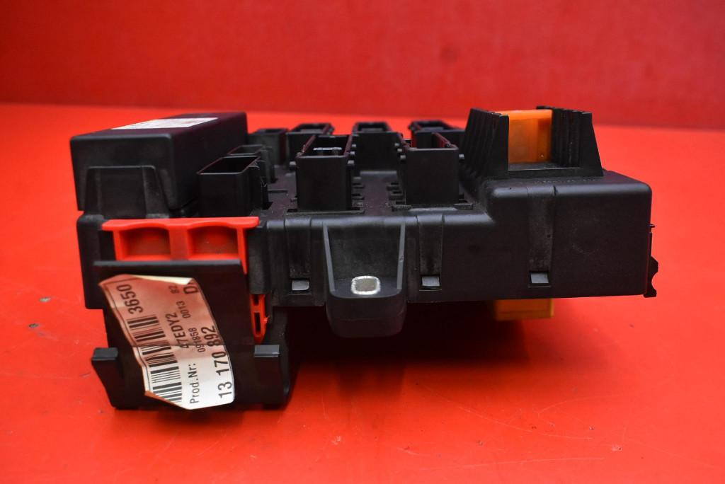 фото №5, Коробка предохранителей bsi 13170892 da 09228740 opel vectra c 1.8 16v 122km