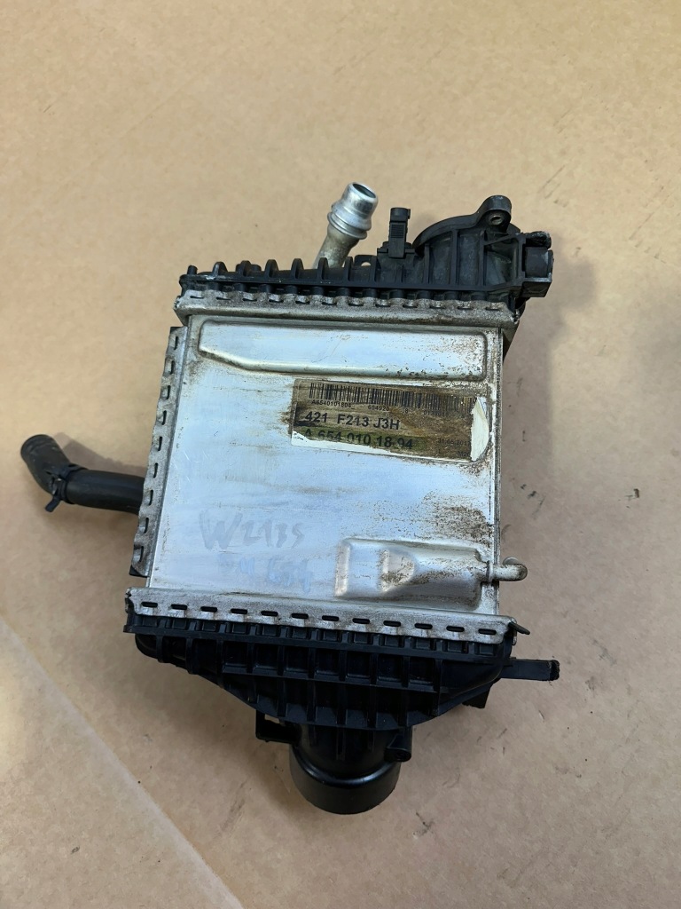 Радіатор повітря, інтеркулер mercedes e klasa w213 s, om654, 2.2cdi Оригінал