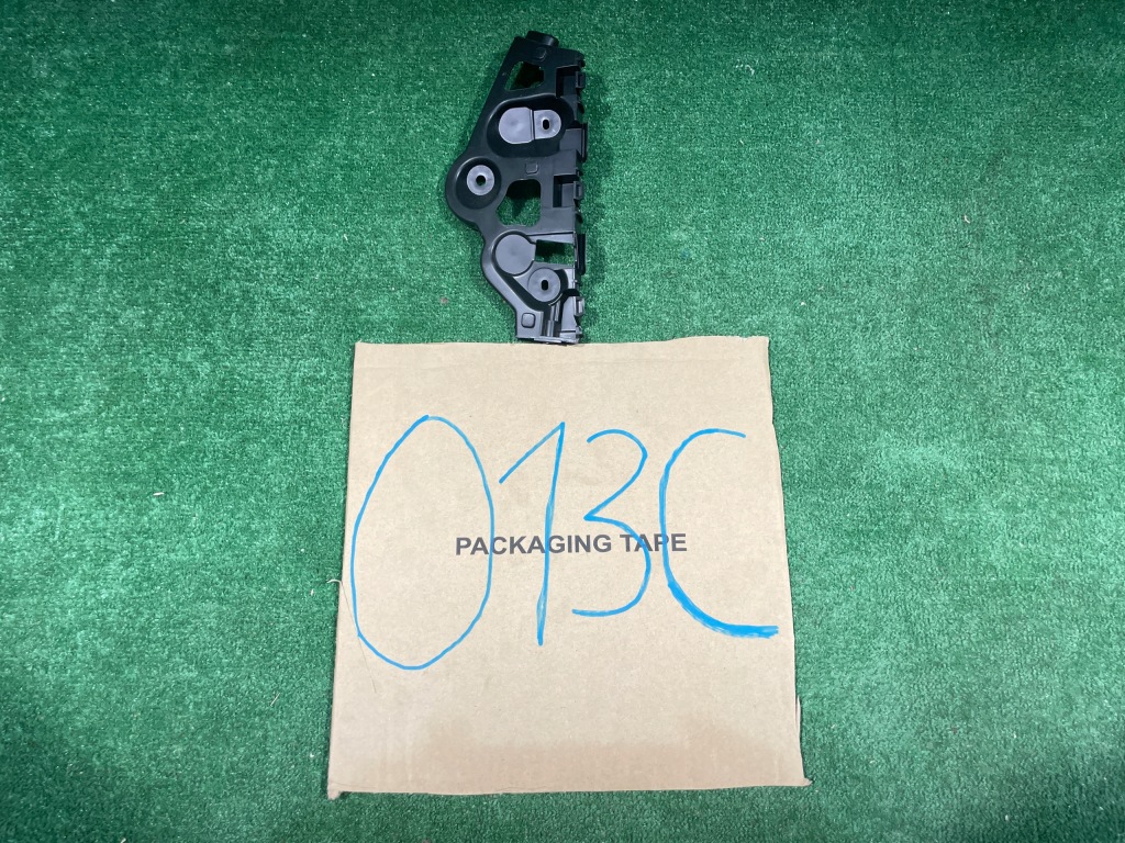 фото №12, Dacia sandero ii напрямна кронштейн бампера правий задня задні 850449756r