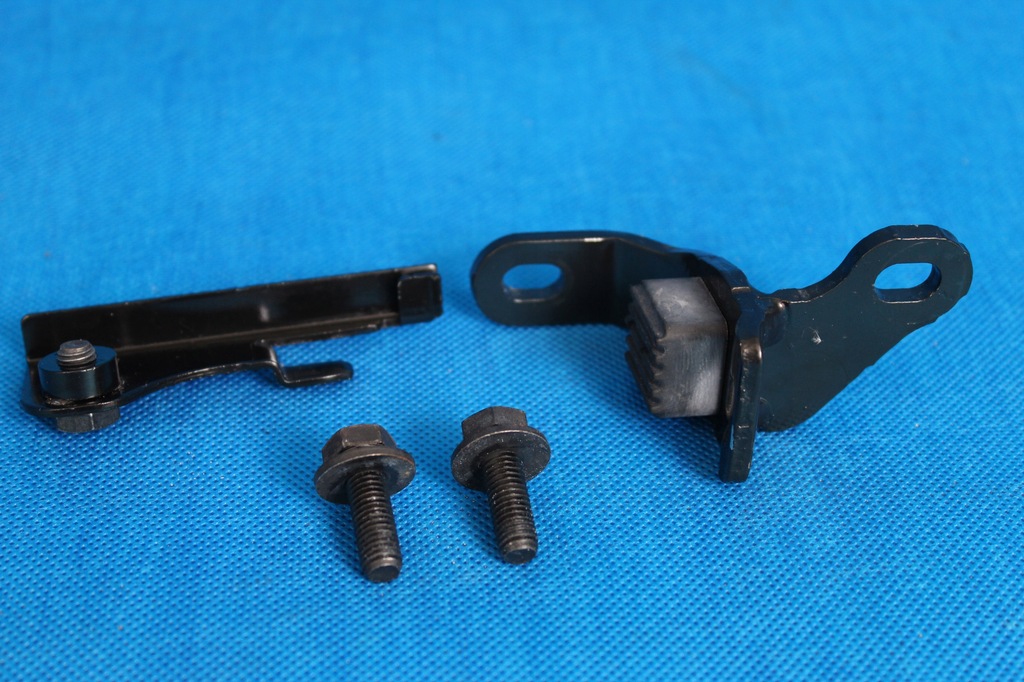 фото №8, Vw audi відбійник 7n0843413c