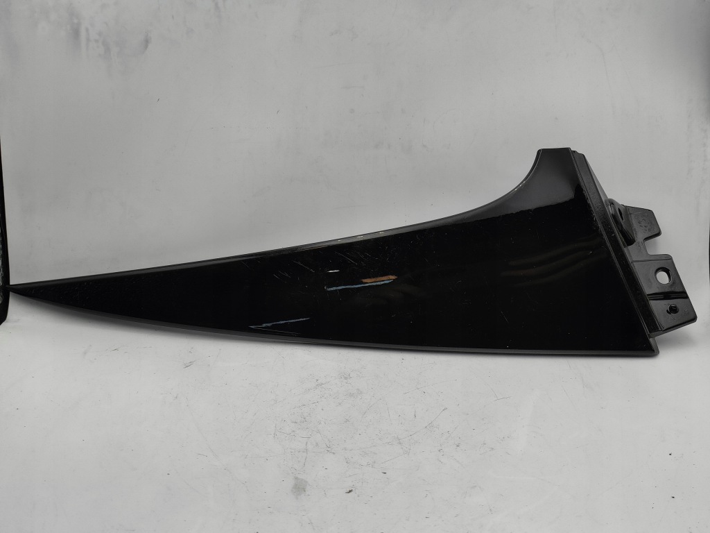 фото №1, Молдинг заглушка спойлер права hyundai i30 iii