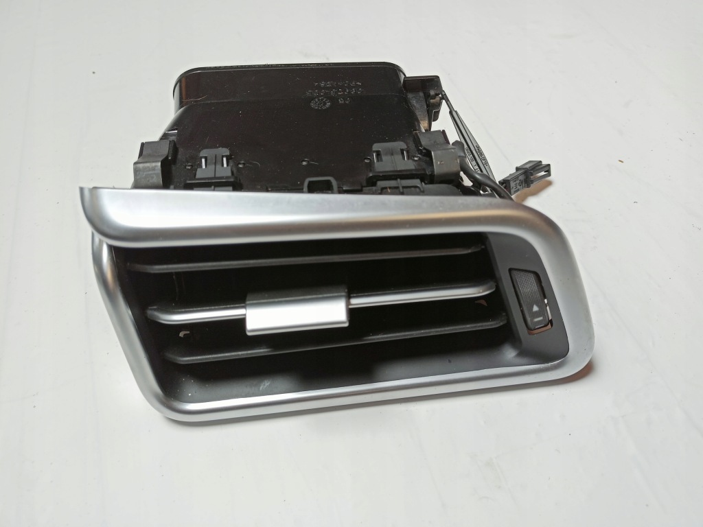 фото №1, Maserati ghibli 14+ решётка обдув левая панели