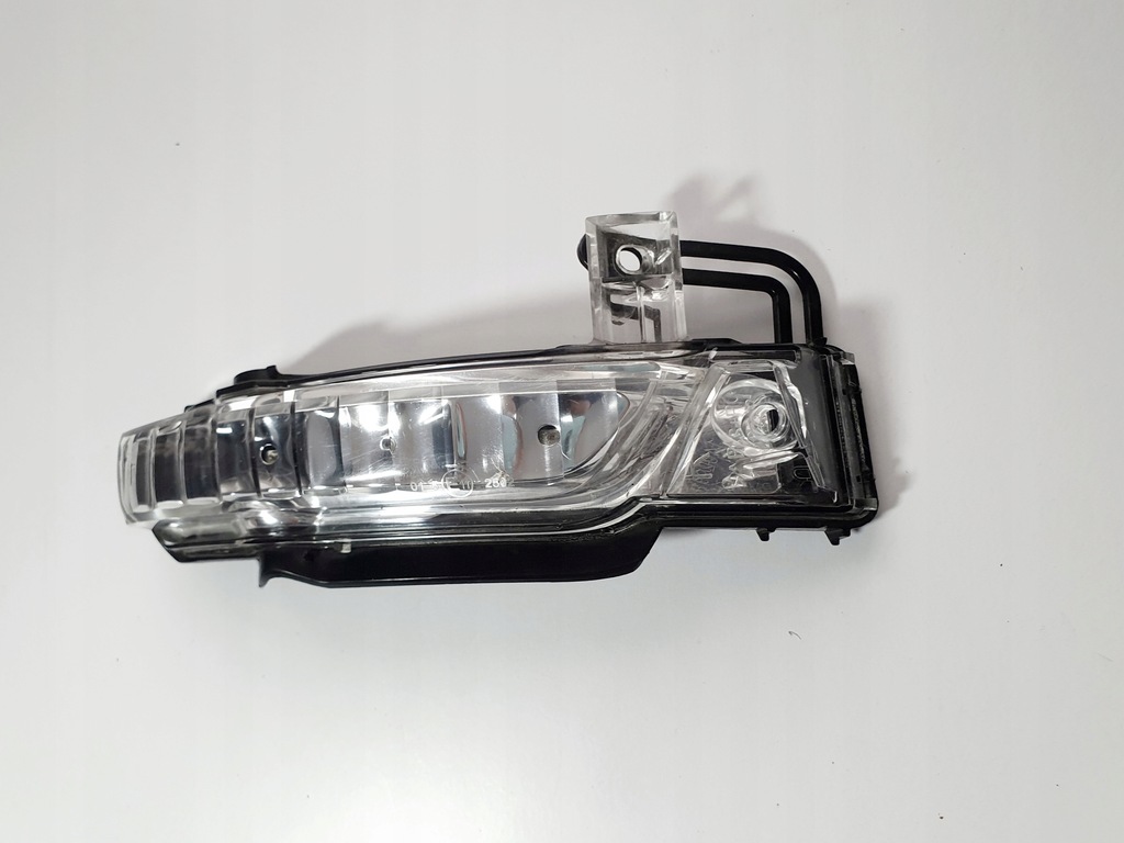 фото №6, Поворотник led зеркало правый jeep grand cherokee wk2