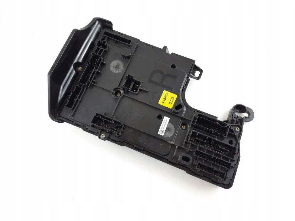 Купити Tesla model 3 модуль комфорту 156745400b