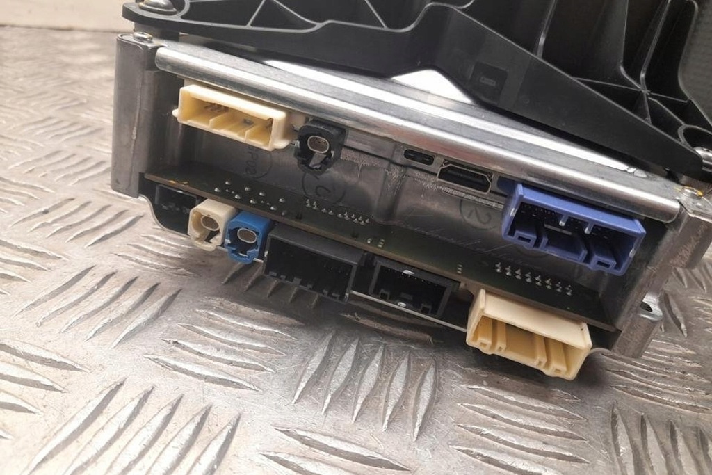 фото №1, Бортовой компьютер двигателя tesla 168443500h 2022