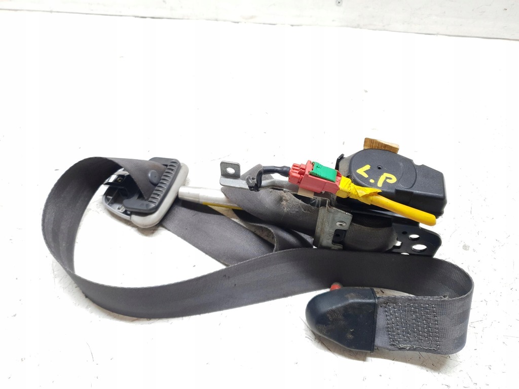 фото №1, Pas безпеки лівий перед space star