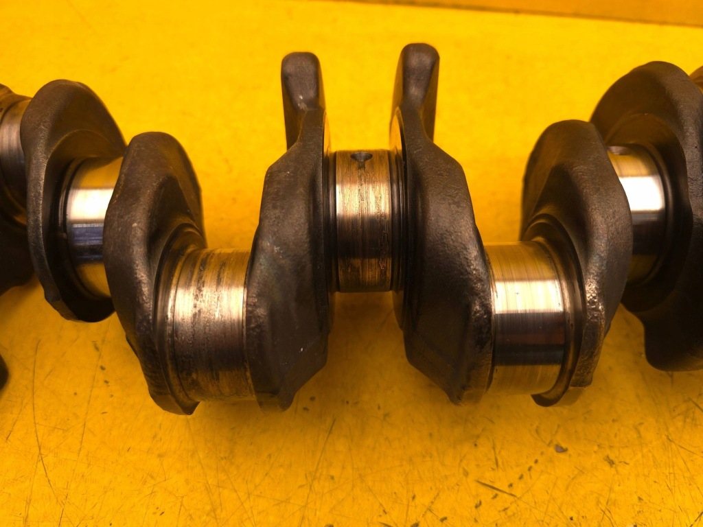 Bmw x1 f48 2.0d wał колінчастий 6738513 Доставка