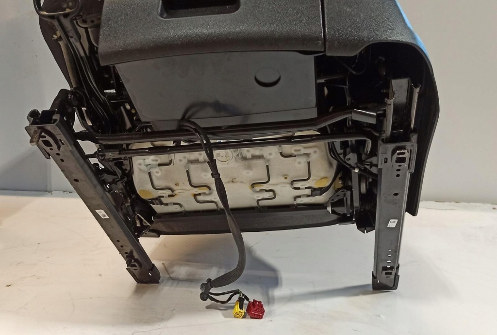 фото №12, Vw tiguan allspace сиденья заднее сиденье 7 человек