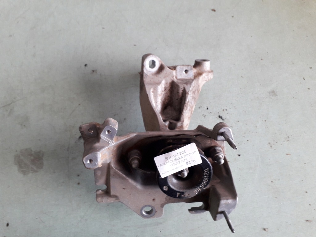 фото №1, Renault zoe кронштейн подушка коробки
