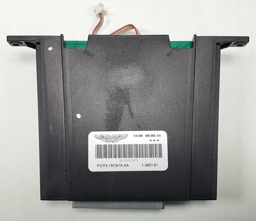 фото №1, Модуль консоли aston martin rapide fg33-18c815-aa