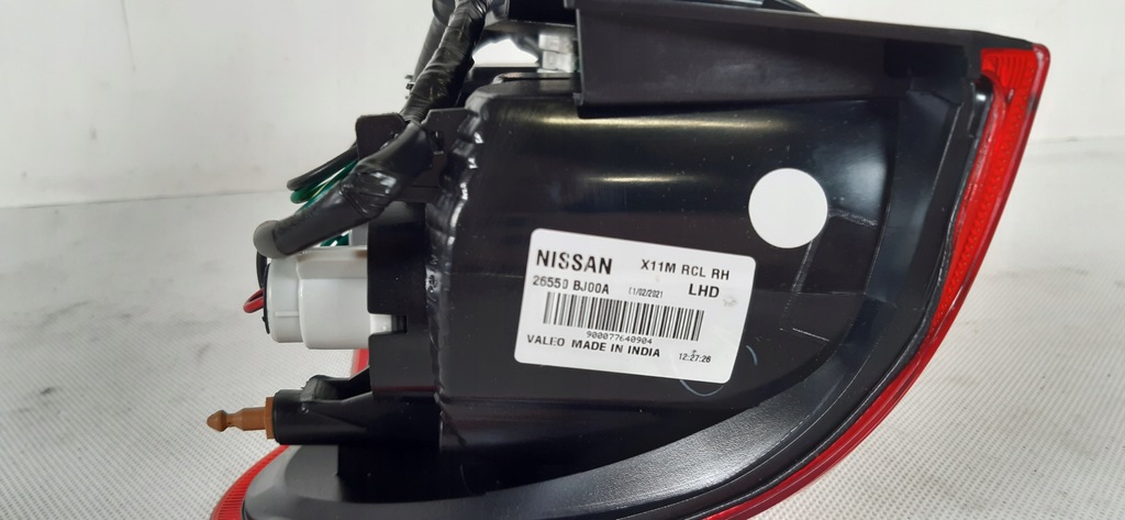 фото №7, Nissan nv200 лампа левая задняя 26550bj00a