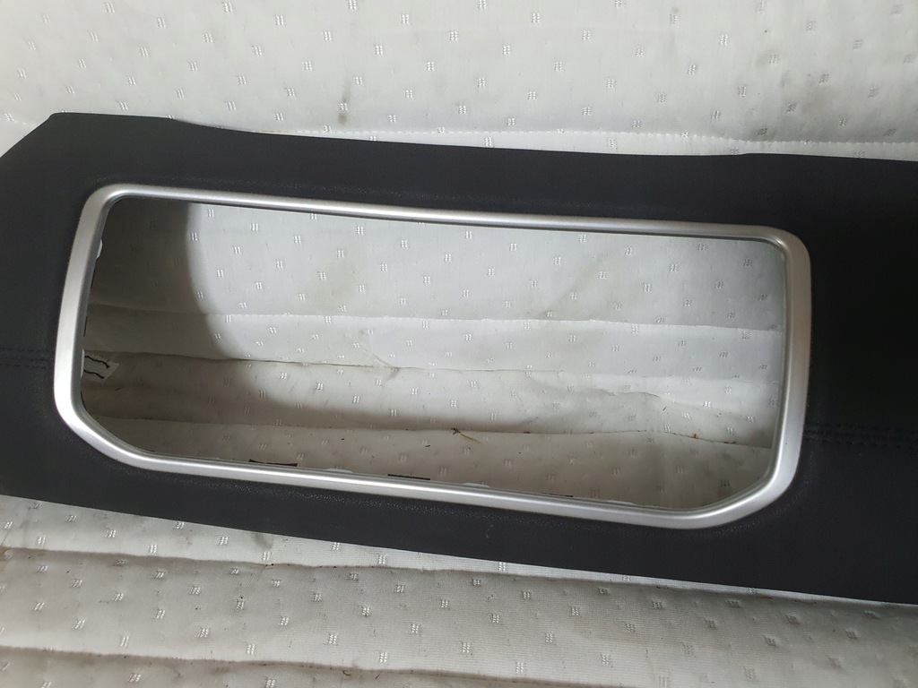 фото №4, Молдинг dekor рамка радио navi range rover evoque