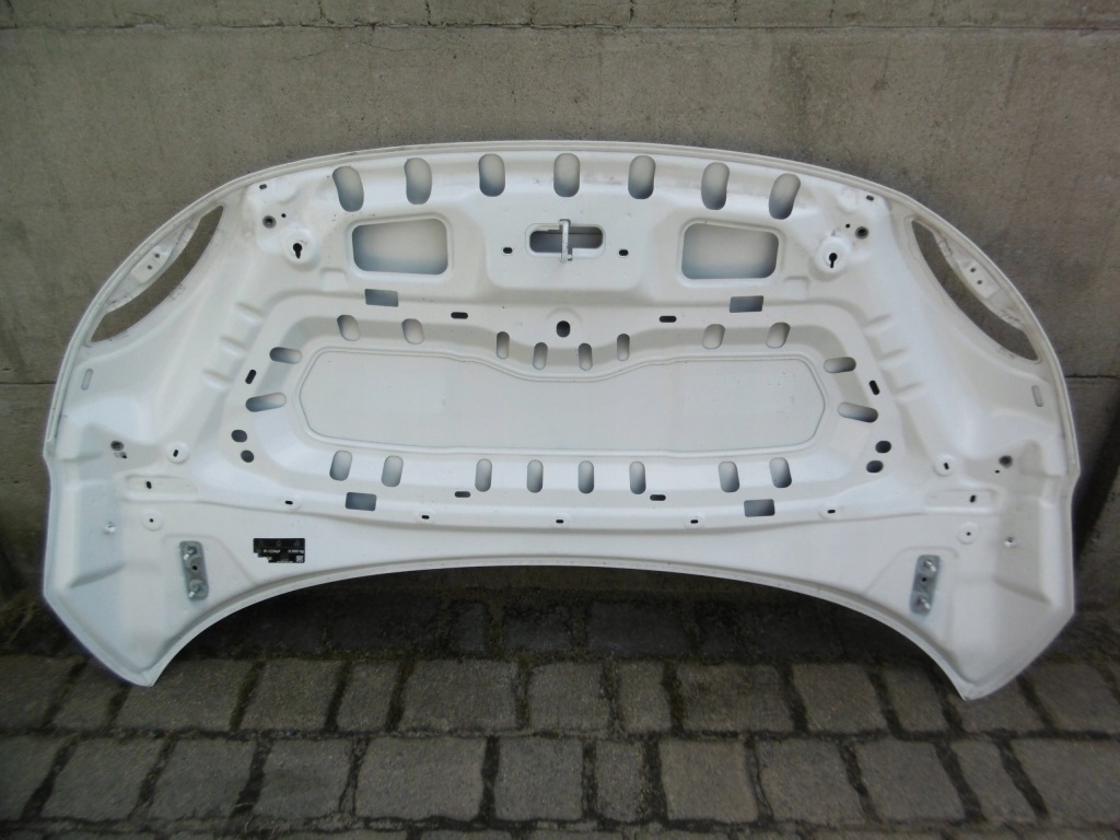 Fiat 500e electric - капот Зі Шроту