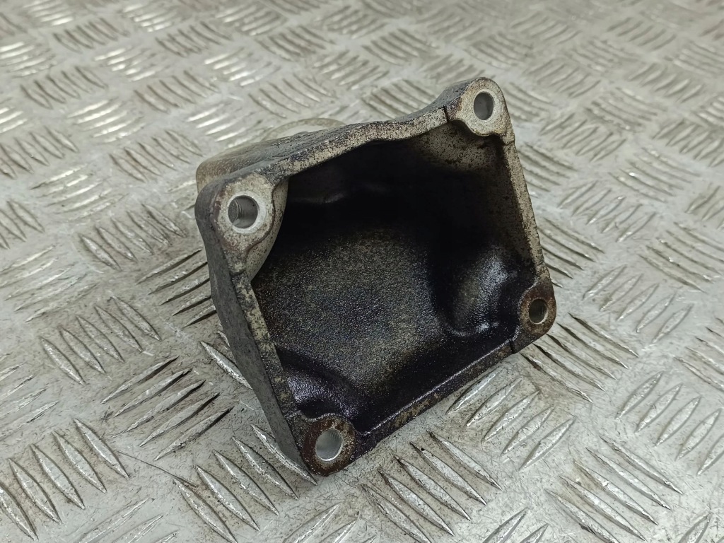 фото №3, 2020 ssangyong musso кронштейн двигателя r671223