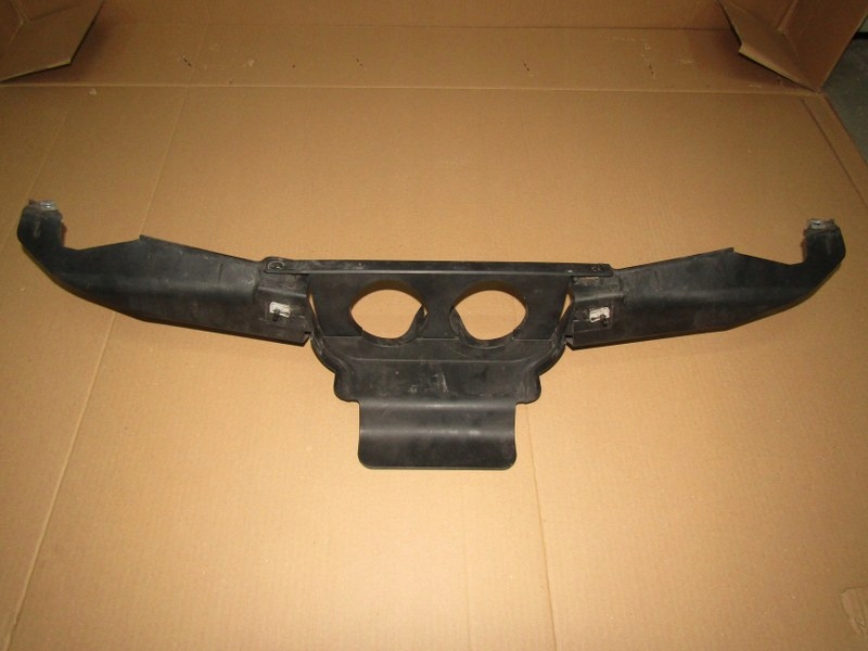 фото №1, Jaguar f-type ftype направляющая кронштейн бампера задняя