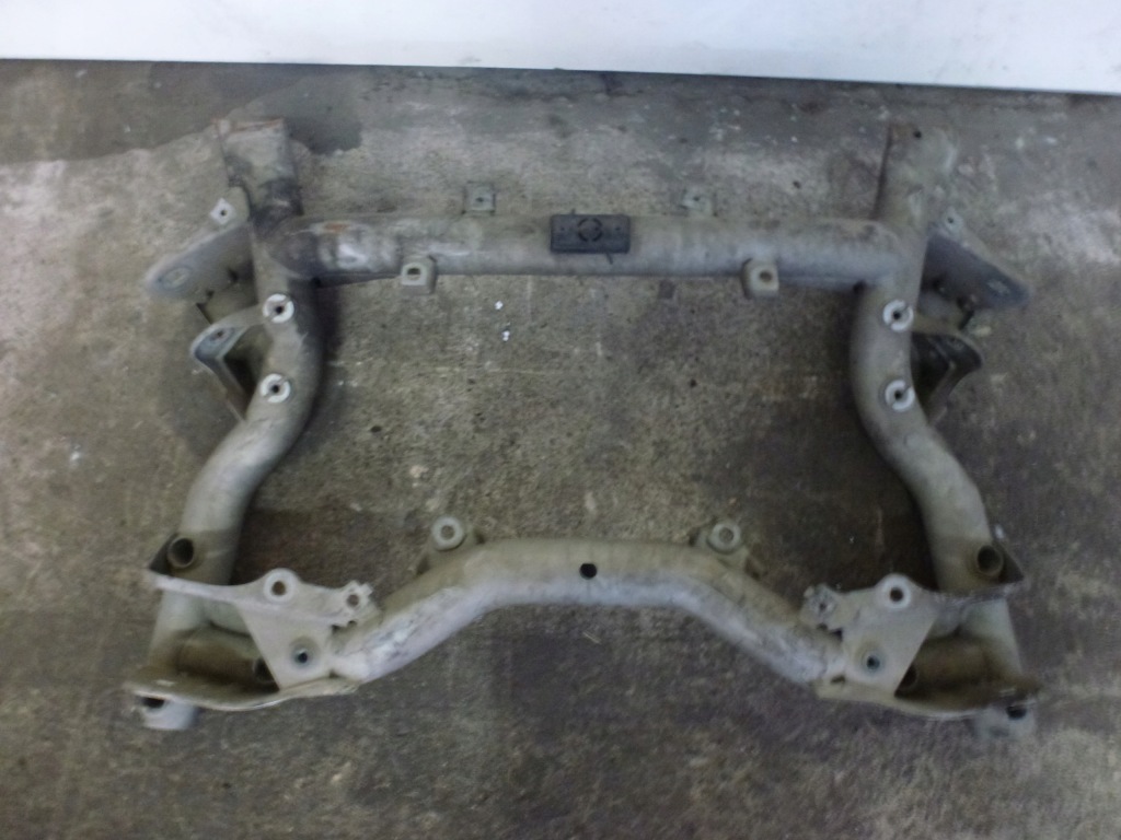 фото №1, Подрамник подрамник подрамник перед mercedes w212