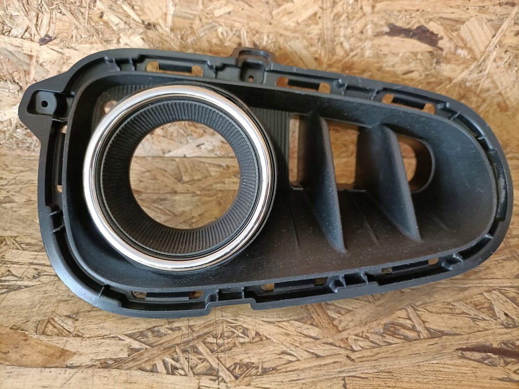 фото №1, Kia rio iv 17- рамка решётка противотуманной фары левый перед