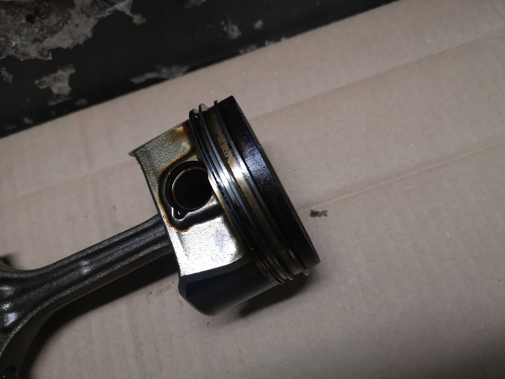 фото №5, Поршень шатун audi a4 b7 2.0 tfsi bwe 06dd