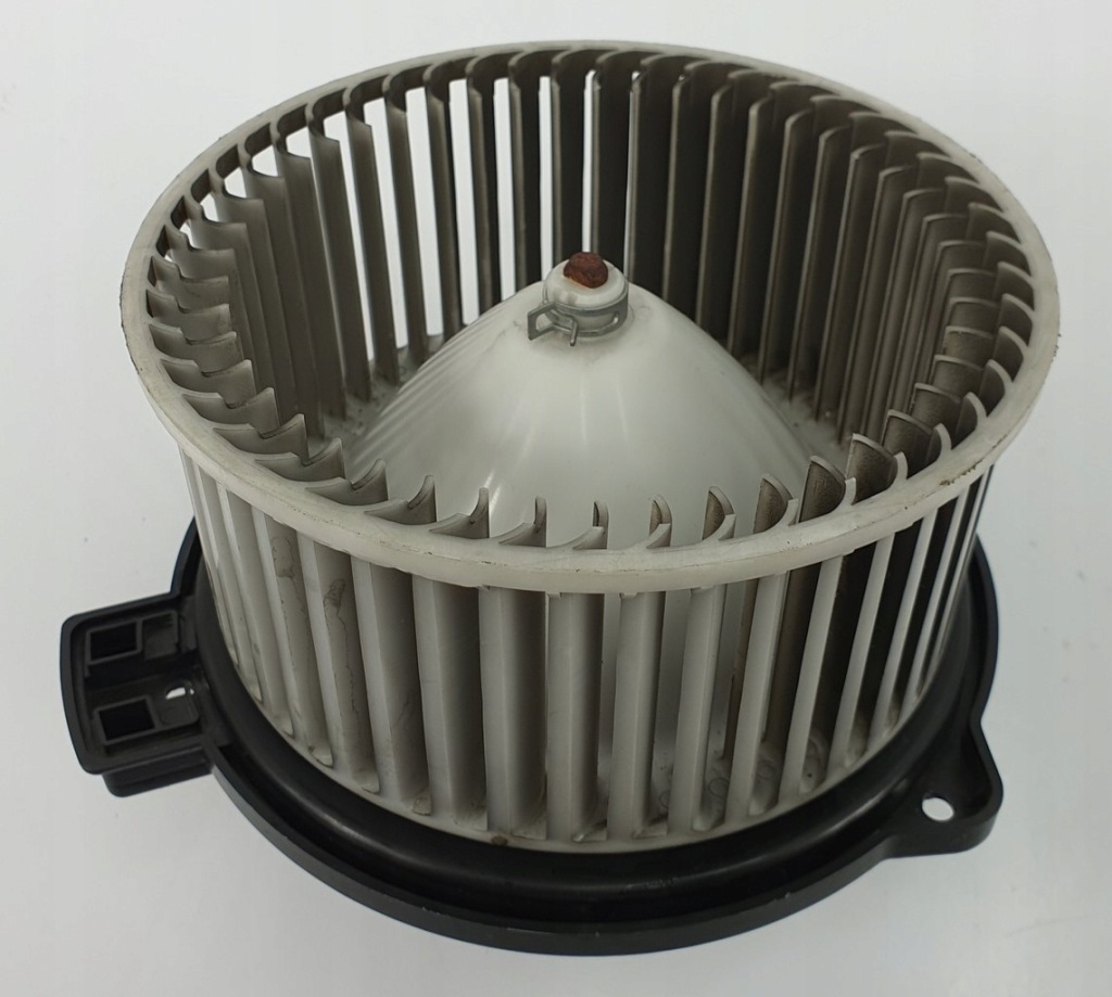 фото №1, Mazda оригінальний номер 8940000232 вентилятор обдув