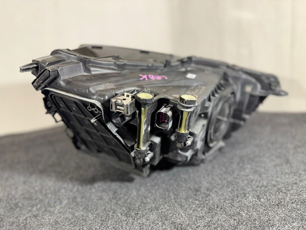 Audi q3 2 83a full led фара ліва правий перед фари комплект європа  super в Україні