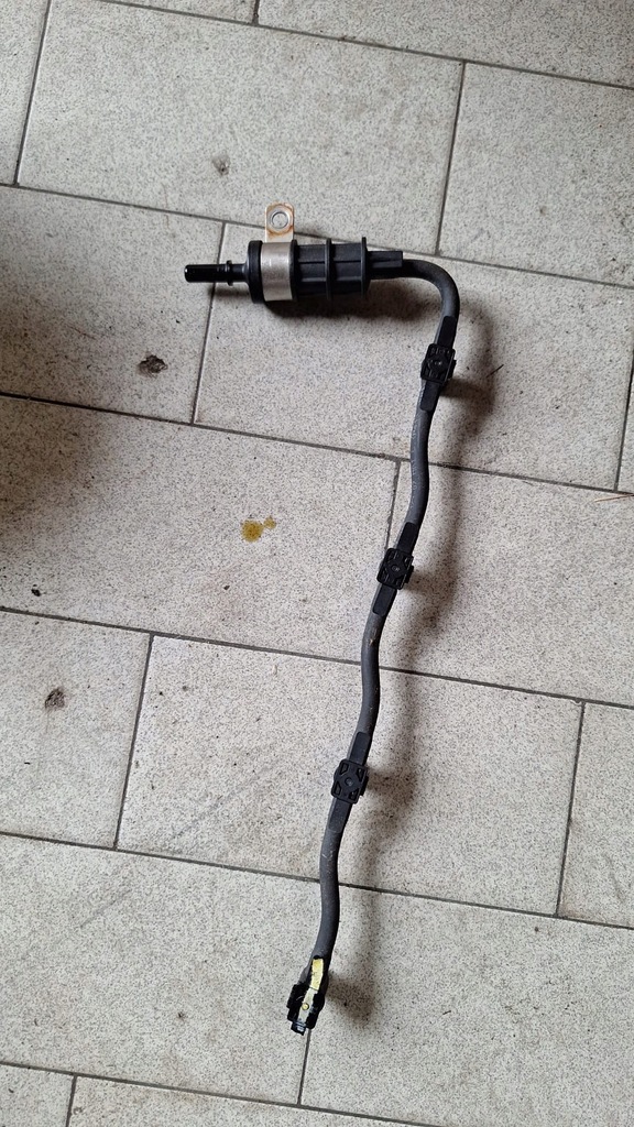 фото №1, Шланг упорскування koleos i 2.0 dci jak новий!