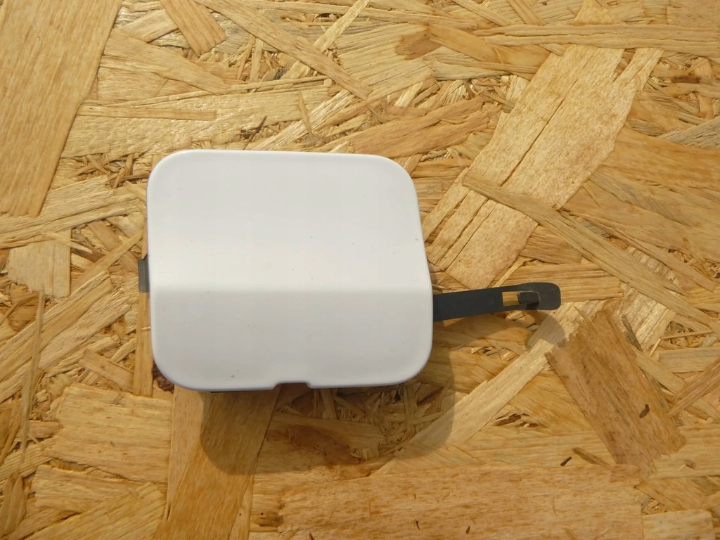 фото №1, Dacia logan mcv i lift заглушка фаркоп hak бампер перед 511803739r