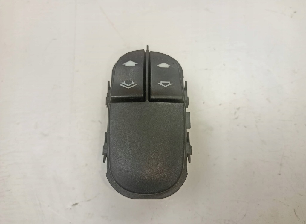 фото №1, Перемикач вікон лівий перед ford focus