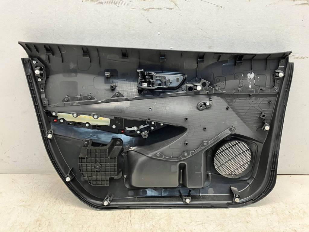 фото №8, Corolla e21 sedan обшивка обивка дверь передних правый перед материал