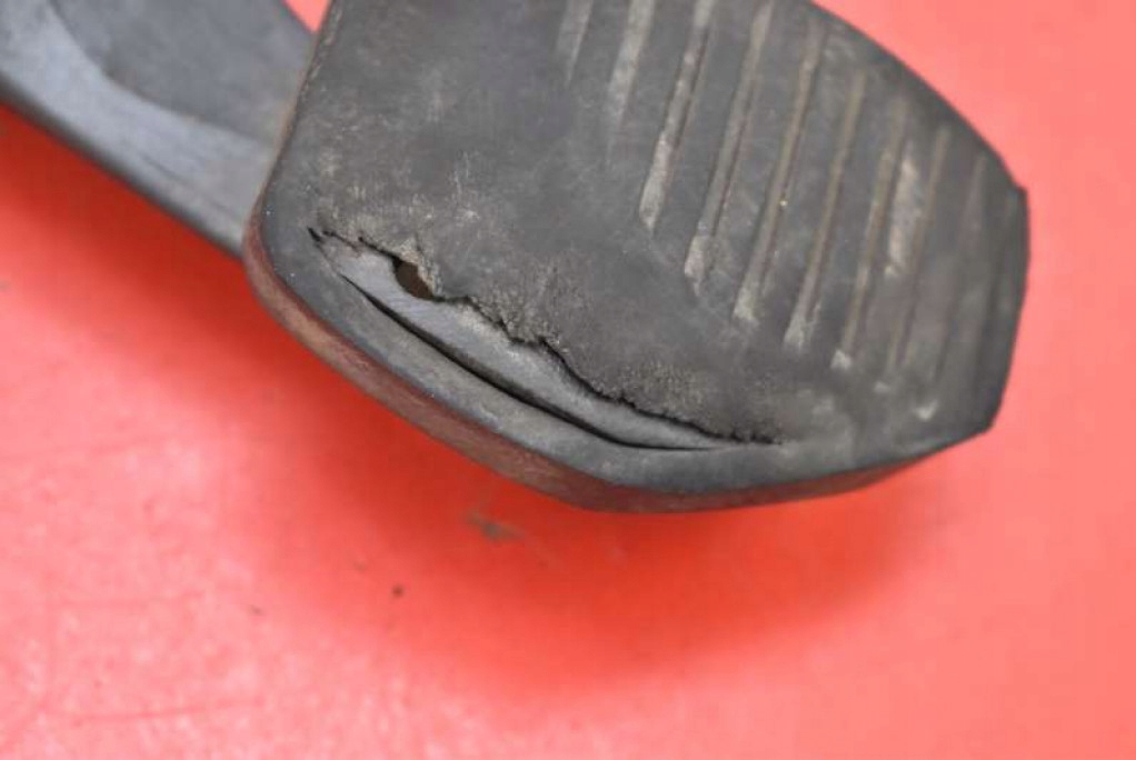 фото №10, Педаль педалі комплект 9681990080 peugeot 3008 1 i 10-13