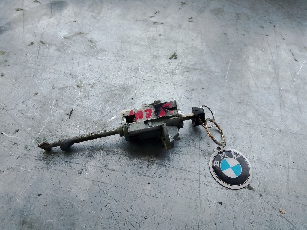 фото №1, Bmw x1 e84 вкладка замка с kluczek левый перед