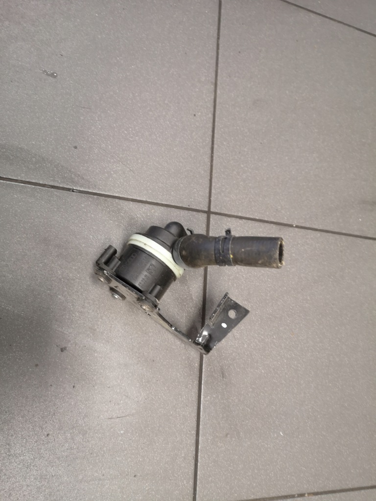 фото №1, Daodatkowa насос wody audi vw 03l965561a