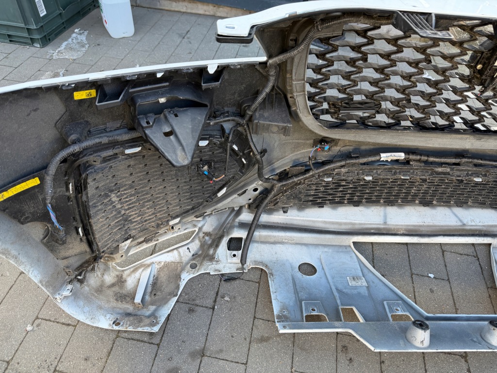 Купити Jaguar f-pace lift x761 бампер передній